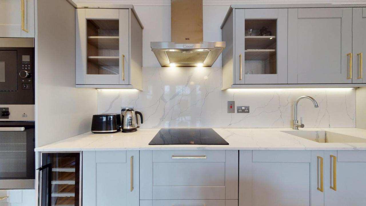 Ferienwohnung Royal Kensington In Cromwell Road London Exterior foto